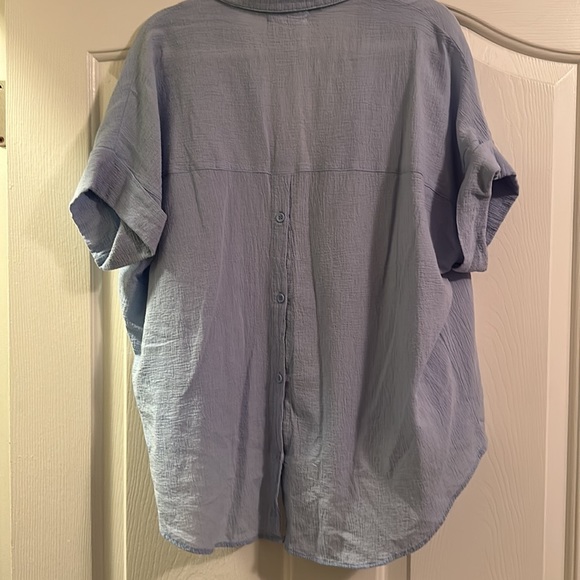 Linen top - Picture 2 of 2
